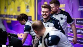 战术失败：EG五烟战术惨败引发热议